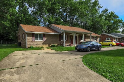 7640 Rosewood Dr, Blanchester, OH 45107-1522