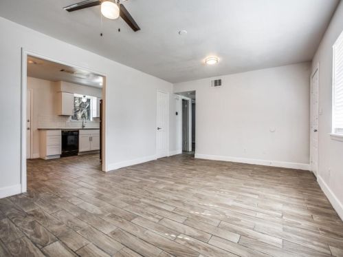 2203 Trails End Dr, Georgetown TX  78626-8611 exterior