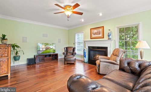 15063 Gaines Mill Cir, Haymarket VA  20169-4500 exterior