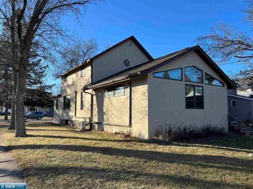 2130 11th Ave, Hibbing MN  55746-1835 exterior
