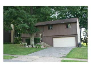 2334 Pepper Tree Dr, Erie, PA 16510-4020