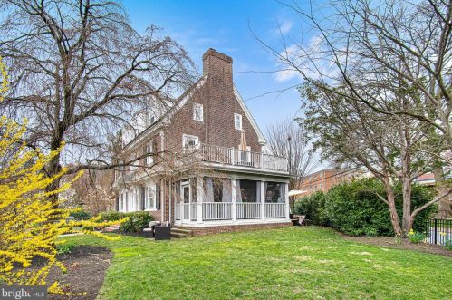 2401 Baynard Blvd, Wilmington, DE 19802-3945