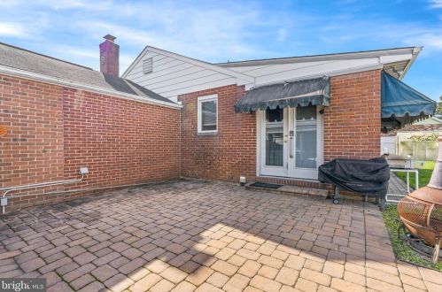 2213 Downing Ln, Wilmington DE  19804-3612 exterior