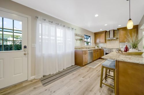 200 Casper St, Milpitas CA 95035-4816 exterior