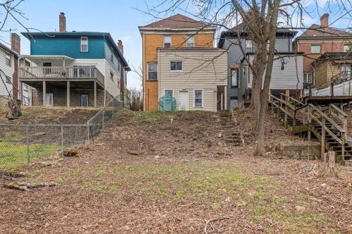 697 Orchard Ave, Pittsburgh, PA 15202-3043