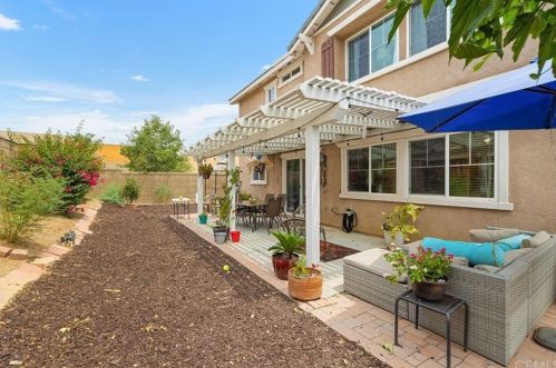 45008 Starina St, Lake Elsinore CA  92532-1515 exterior