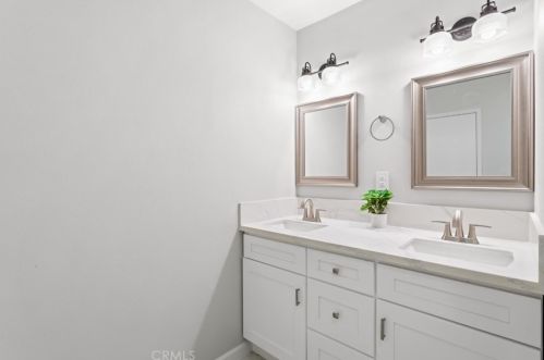 118 Cypress St, La Habra CA 90631-6865 exterior