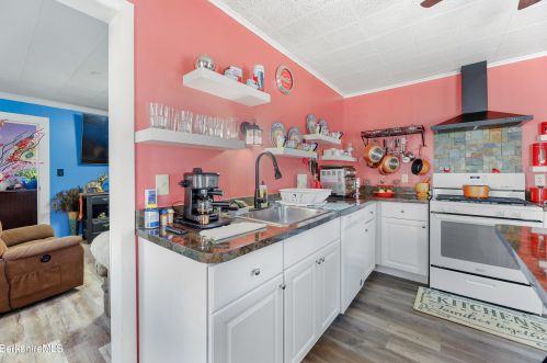 3 Hayer St, Adams MA exterior