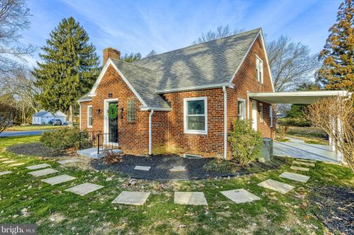 103 Roseville Rd, Lancaster, PA 17601-3929