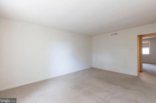 144 Wellington Ter, Lansdale PA  19446-4960 exterior