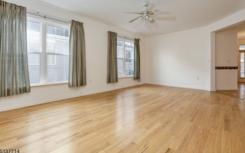 65 Kensington Cir, Belvidere NJ  07823-1700 exterior