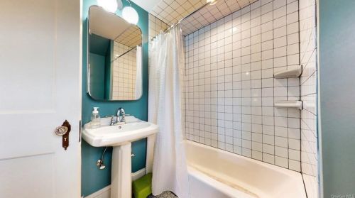 55 Highland Ave, Walden NY  12586-1034 exterior