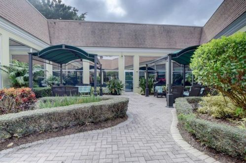 16 Burgundy A, Delray Beach FL  33484-5402 exterior