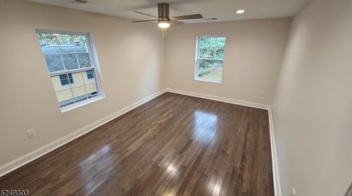 18 Old Stirling Rd, Warren NJ  07059-5810 exterior