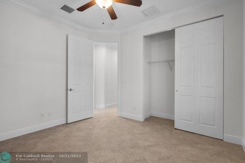 10491 Waterway Ln, Fort Pierce FL  34987-2521 exterior