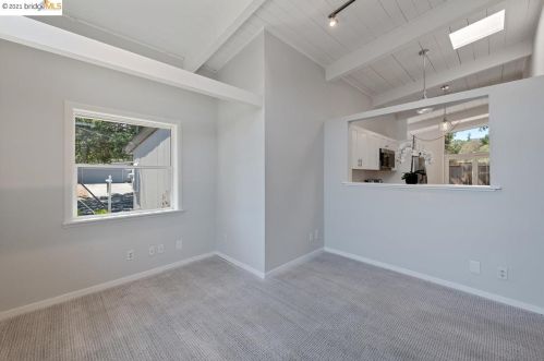 1890 Eloise Ave, Concord CA  94523-2102 exterior