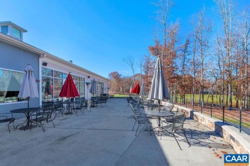 27 Bearwood Dr, Bybee VA  22963-2843 exterior
