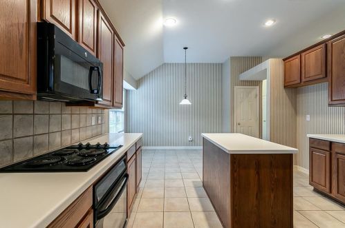 3609 Sutters Way, Lewisville TX  75022-2941 exterior
