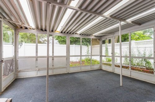 292 Parkside Ave, Miller Place NY  11764-3521 exterior