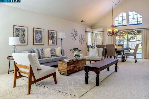 2841 Goularte Dr, Pinole, CA 94564-2908