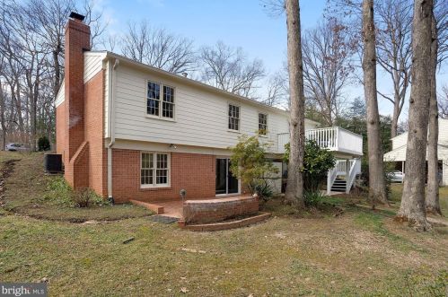 2509 Goldcup Ln, Herndon VA 20191-4220 exterior