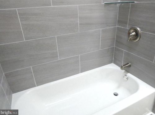 4246 Franklin St, Philadelphia PA  19140-2223 exterior