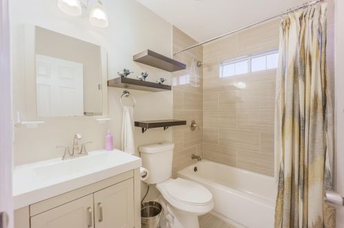 24494 Leona Dr, Hayward CA  94542-1010 exterior