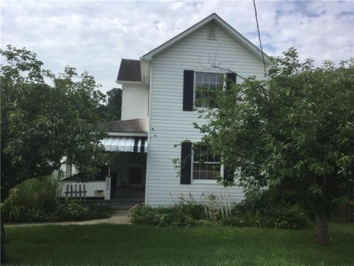 668 Ten Mile Rd, Amity, PA 15311-1204
