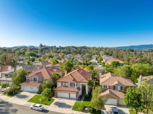 23216 Cicely Ct, Santa Clarita, CA 91354-1477