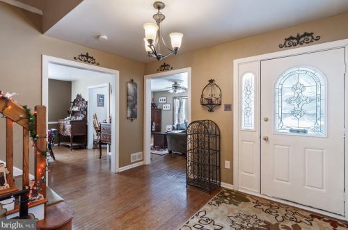 370 Ramsey Rd, Yardley PA 19067-4639 exterior