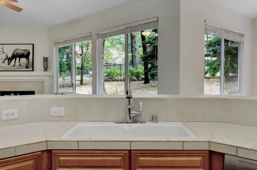 16053 Norlene Way, Grass Valley CA 95949-6609 exterior