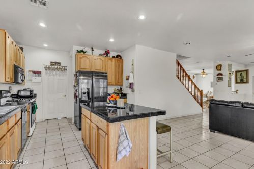 8826 12 St, Phoenix AZ 85086-7450 exterior