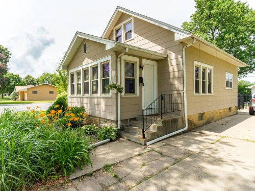 1621 Denton St, La Crosse, WI 54601-5770
