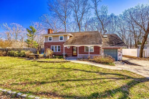 22 Rockaway Trl, Panamoka NY  11961-2262 exterior