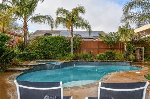 1265 Larkspur Ln, Beaumont CA  92223-2091 exterior