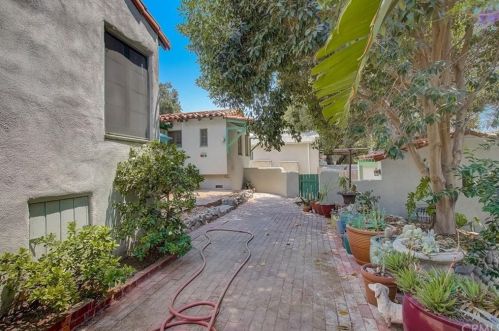 1905 Verdugo Rd, Glendale CA  91208-2605 exterior