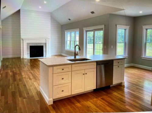 147 Old Barnstable Rd, Mashpee MA  02649-3240 exterior