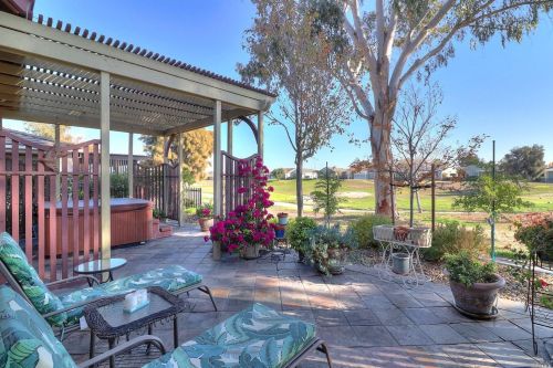 104 Riviera Dr, Rio Vista CA  94571-2243 exterior