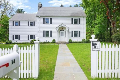 14 Ridge Rd, Chappaqua, NY 10514-2509