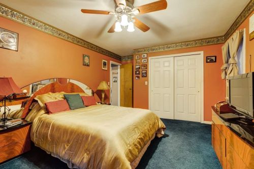 79 56th St, Bayonne NJ  07002-3315 exterior