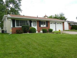 413 Harefoote St, Holland, OH 43528-8567