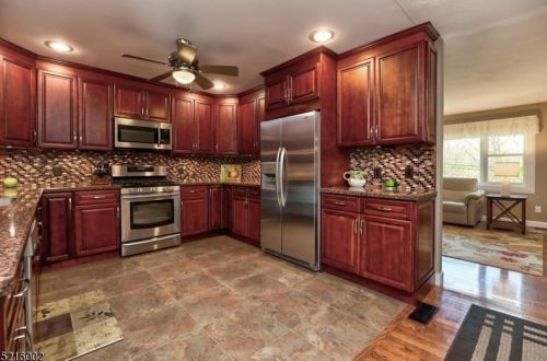 25 Cedar Rd, Skyline Lakes NJ  07456-1811 exterior