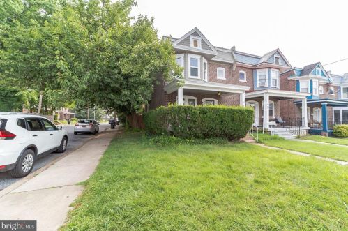 623 28th St, Wilmington, DE 19802-3033