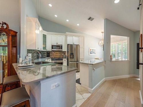 8395 Excalibur Cir, Naples, FL 34108-7724