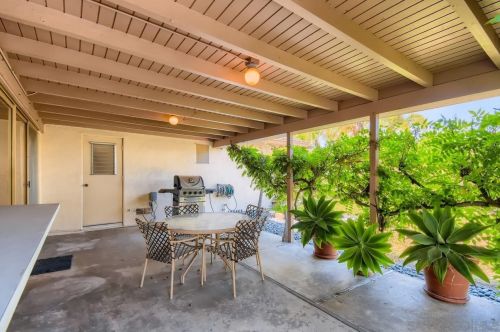 6718 Casselberry Way, San Diego CA  92119-2203 exterior