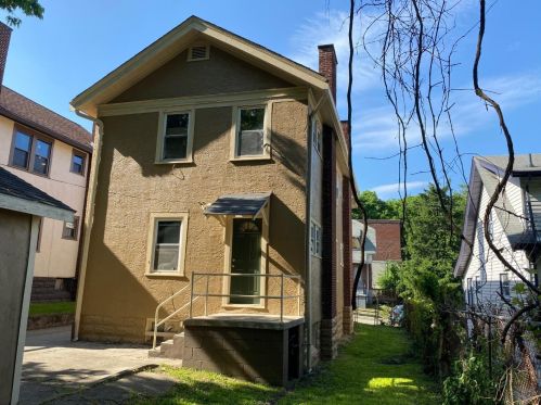 293 Dorchester Ave, Cincinnati, OH 45219-3076