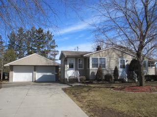 404 Elm St, Spencer, WI 54479-9328