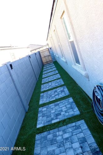 29396 Weldon Ave, Buckeye AZ 85396-6729 exterior