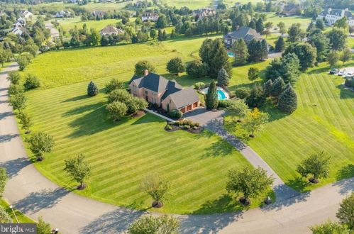 4312 Wyndemere Cir, Schnecksville PA  18078-3529 exterior