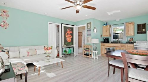 3235 6 Ave, Saint Petersburg FL  33712-1415 exterior